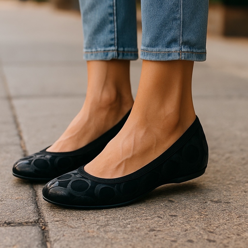 COACH Patent Leather Black WENDA Logo Ballet Flat Slip On Packables Sz 6.5